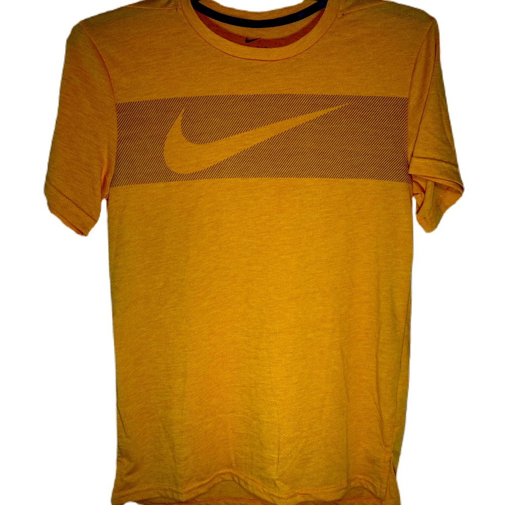 Nike Dri-Fit Breathe Men’s Small Shirt